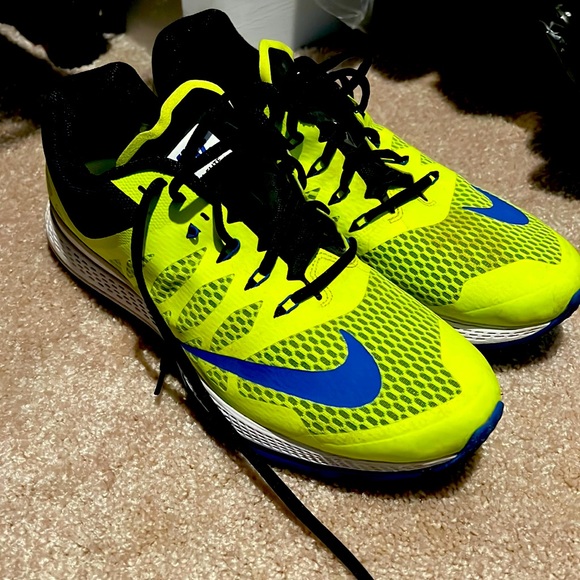 Like new Nike zoom elite 7, worn one time - Picture 1 of 3